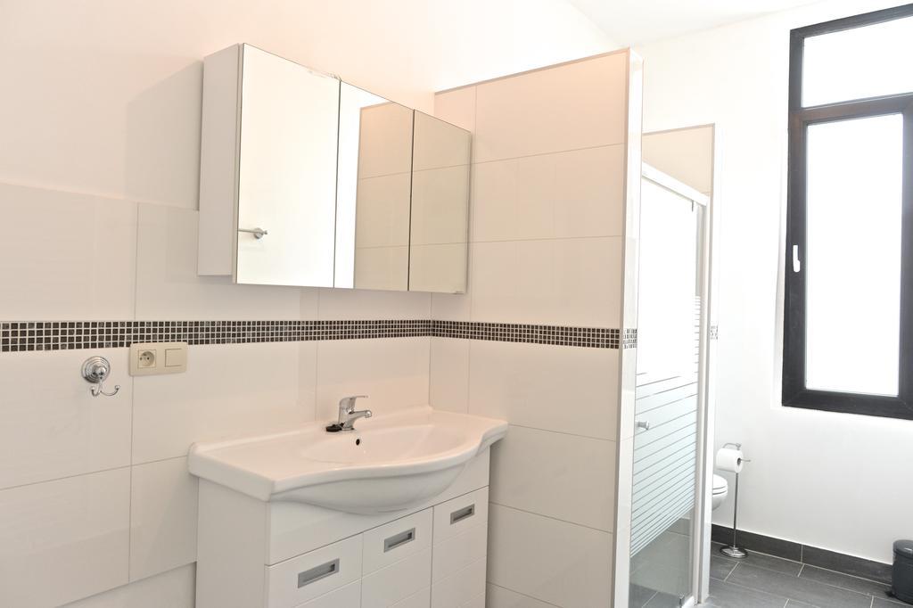 בריסל European Area Apartments מראה חיצוני תמונה